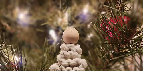 Macrame Christmas ornament