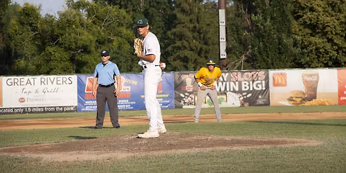 Alton River Dragons at Burlington Bees at Community Field