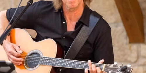 Uwe Janssen live in Oma\u2018s Biergarten