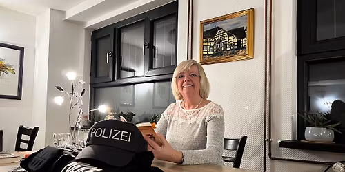 Simone Fischer liest aus ihren Krimis Mines Spatzentreff