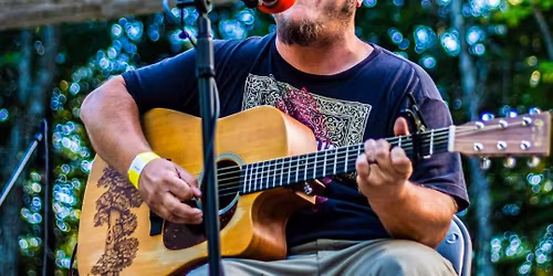 Phyl Wickham ~ Performing Live at Pirates Hideaway!