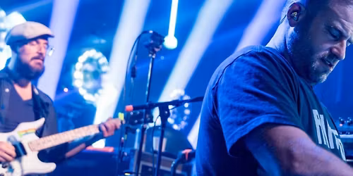 Parking Band of Skulls with Tom Hamilton (18+)