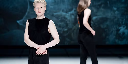 Spectacle : Stranger in a Familiar Landscape | Deborah Lennie