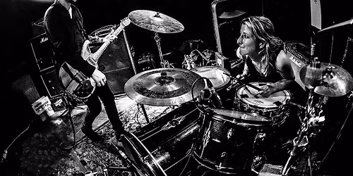 POWDER FOR PIGEONS | LOGO Hamburg