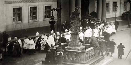 Katedralne nekropolie. Cmentarze Ostrowa Tumskiego i Zatumia