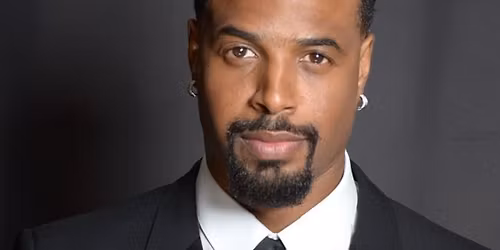 Shawn Wayans at the Arlington Improv