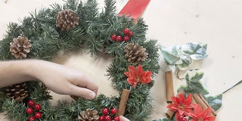 VEGA Presents | A Crafty Hen Christmas