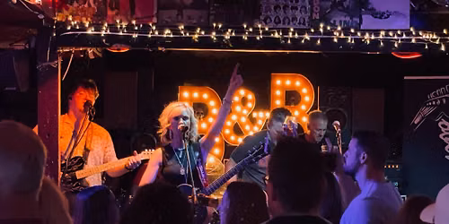 Michelle Robinson Band at the Belle & Bear 