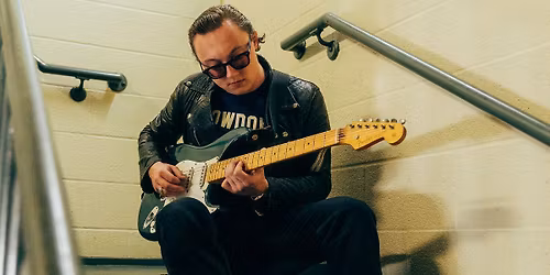 McKinley James, w\/ special guest Troy Mercy