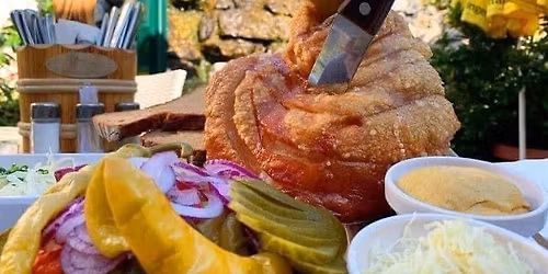 "Stelzen Kirtag" 2kg Stelze f\u00fcr 2 Pers. mit allen Beilagen und 2 gro\u00dfen Getr\u00e4nken nur 38,00\u20ac