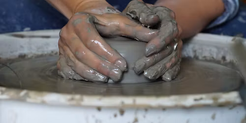 Beginner Wheel Throwing Taster Session