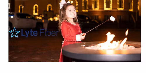 Budweiser Clydesdales Full- Hitch and Lyte Fiber Smore's and Reindeer 