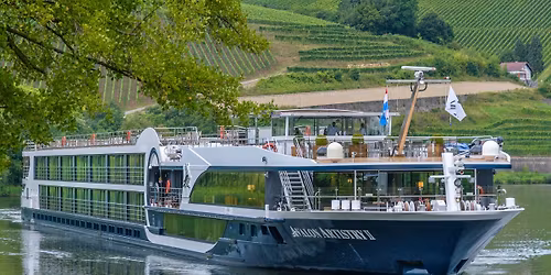 Avalon Waterways Bonjour Bordeaux Cruise with 2 Nights in Paris