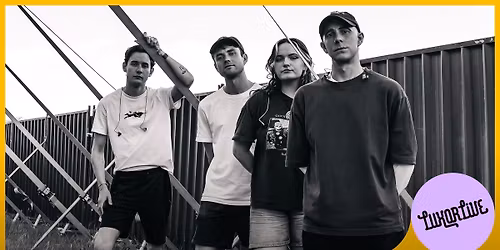 Black Foxxes in Luxor Live