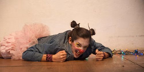 Naomi Silman, LUME Teatro (BR):  Nekraj Agade Tchainik | 19. Klovnbuf festival