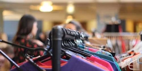 Kl\u00e4dbytardag och f\u00f6rel\u00e4sning