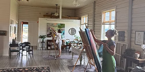 Sommermalekurs i nedlagt kirke i hjertet av Telemark