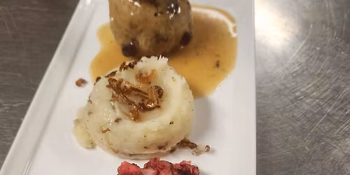 Friendsgiving cooking class