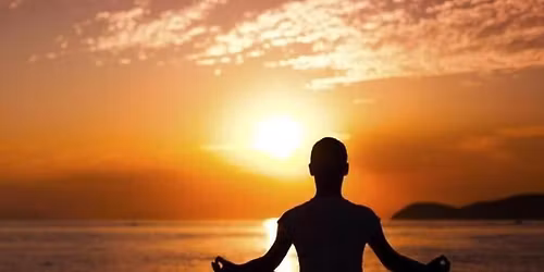 108 Solhilsner - en rituel yogisk renselses praksis (udfordring)