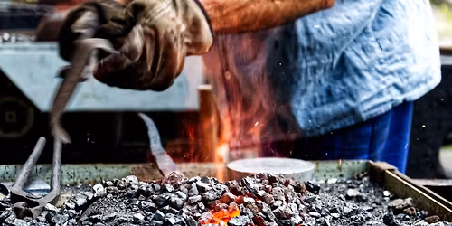 SLAVNOSTN\u00cd ZAH\u00c1JEN\u00cd XXXVIII. KOV\u00c1\u0158SK\u00c9HO F\u00d3RA