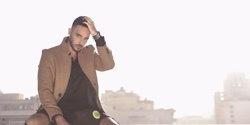 Gökhan Özen in İzmir — Noche Alaçatı