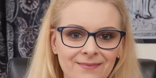 Dr. Patty II Beach - Tarot and Intuitive Transformational Guide