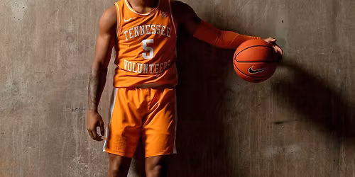 Parking Kentucky Wildcats at Tennessee Volunteers Mens Basketball