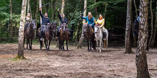 T\u00e1bor\/kurz s vlastn\u00edmi ko\u0148mi - bojov\u00e9 dovednosti