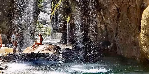 River Trekking \u03c3\u03c4\u03bf \u03a0\u03b1\u03bd\u03c4\u03b1\u03b2\u03c1\u03ad\u03c7\u03b5\u03b9, \u039c\u03b1\u03cd\u03c1\u03b7 \u03a3\u03c0\u03b7\u03bb\u03b9\u03ac