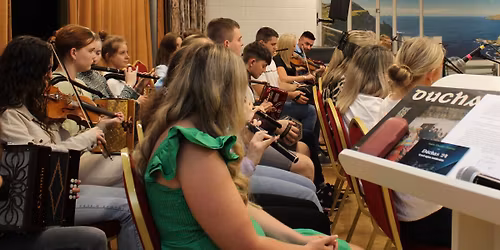 \u00cdmar in Concert