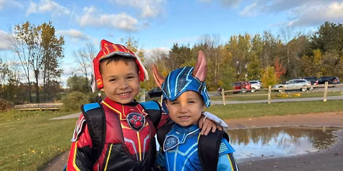 Lil Haven Halloween Golf Trick-or-Treating