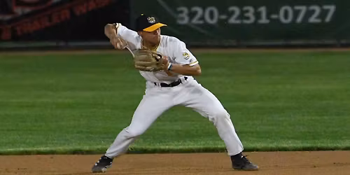 Eau Claire Express vs. Willmar Stingers