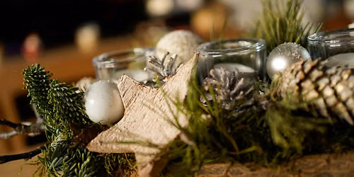 Yuletide @ Hilltop Hanover Farm