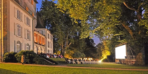 OPENAIR-KINO Schlosspark Jegenstorf