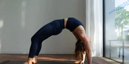 Yoga Aufbaukurs mit Lea B\u00fcchele & Feelgood Team ab 20.10.2026