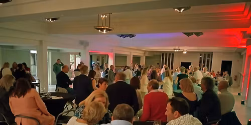 Park Rodenbach Danst te Roeselare