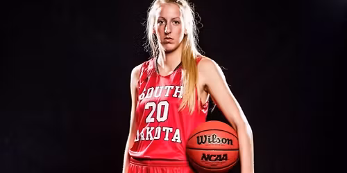 Parking South Dakota Coyotes at Omaha Mavericks Mens Basketball