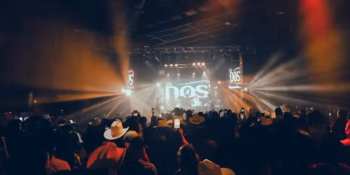 LOS DOS DE TAMAULIPAS, La Ventaja, Los Austeros De Durango in Hermiston