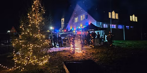 Wintersonnwendfeuer der Feuerwehr Oftering