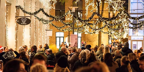 Julelyst\u00e6nding i Brandts Kl\u00e6defabrik \ud83c\udf84\u2728