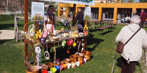 Velikono\u010dn\u00ed jarmark a v\u00edt\u00e1n\u00ed jara