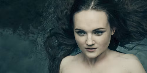 DIV\u00c1 B\u00c1RA | T\u011a\u0160\u00cdNSK\u00c9 DIVADLO - Nov\u00fd s\u00e1l