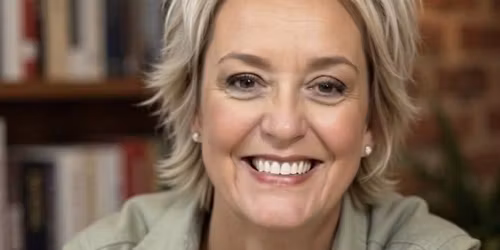 Tina Russell - The Lansdowne Hotel Monday 1st June