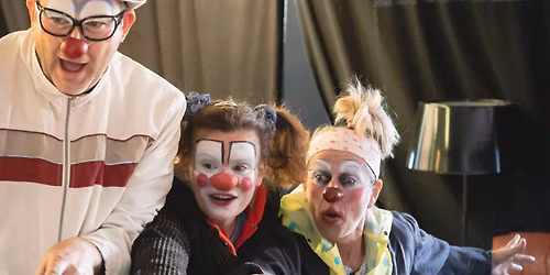 Spectacle \u00ab OUAHH \u00bb, par la Straeto Compagnie