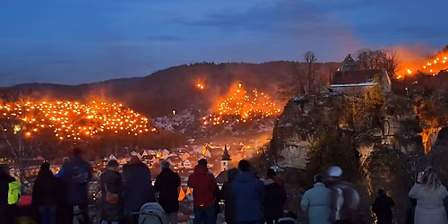 Traditionelle Ewige Anbetung in Pottenstein mit Abrennen der Bergfeuer am 6. Januar ab 17 Uhr