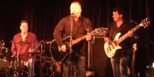 Acoustic set at the Blue Beet, Newport Beach
