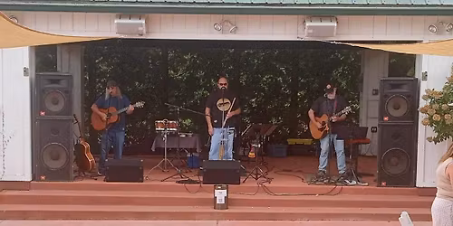 Geenahwind at Lake Creek Winery