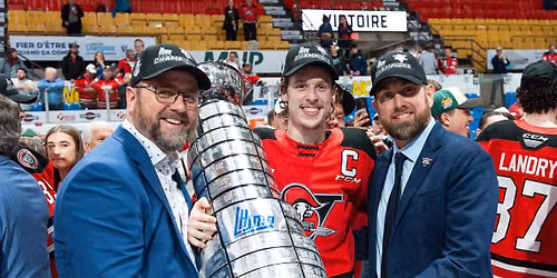 Drummondville Voltigeurs at Sherbrooke Phoenix at Palais des Sports Leopold Drolet