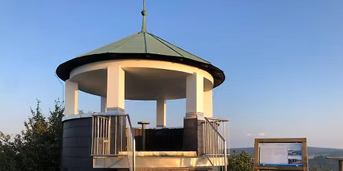 Sonnenuntergangs-Wanderung