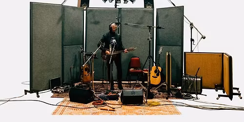 Andy White \/ Emma Scarr